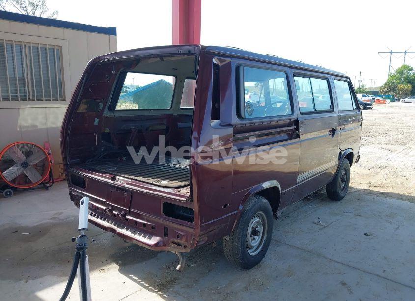 Photo 4 of 1991 Volkswagen Vanagon BUS (VIN WV2YB0258MG004799)