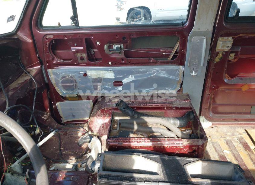 Photo 5 of 1991 Volkswagen Vanagon BUS (VIN WV2YB0258MG004799)