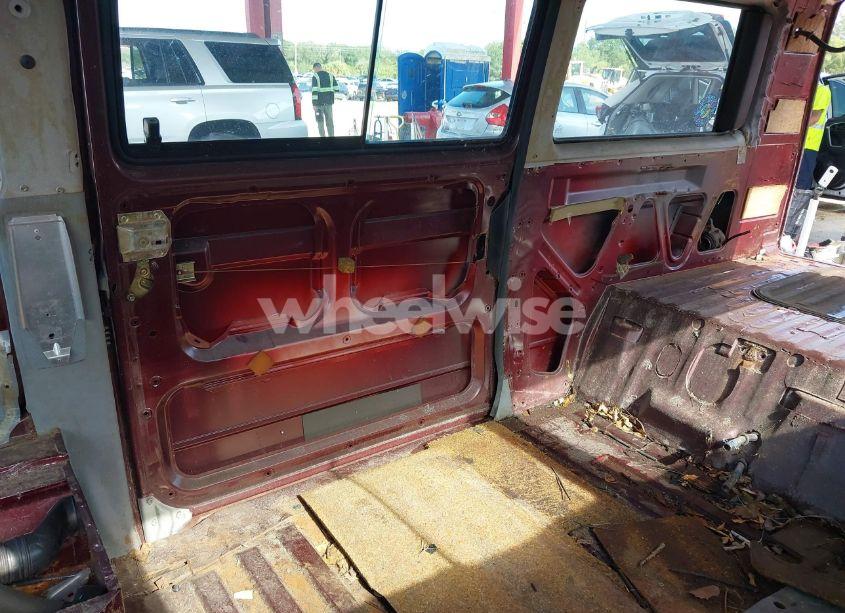 Photo 8 of 1991 Volkswagen Vanagon BUS (VIN WV2YB0258MG004799)