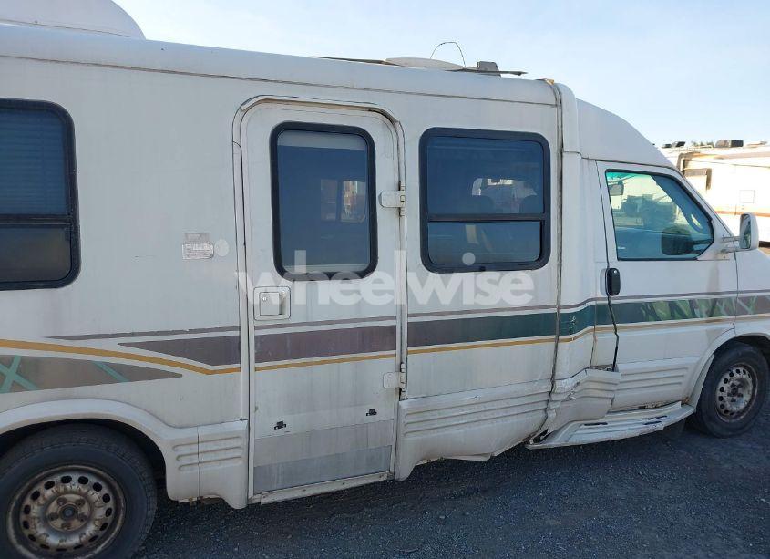 Photo 13 of 1998 Volkswagen Eurovan (VIN WV3AH8708VH145357)