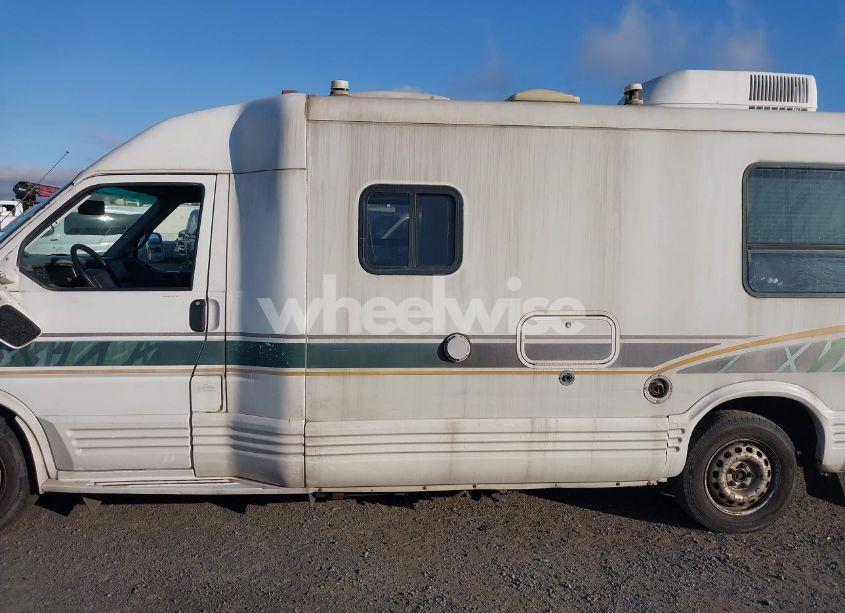 Photo 14 of 1998 Volkswagen Eurovan (VIN WV3AH8708VH145357)