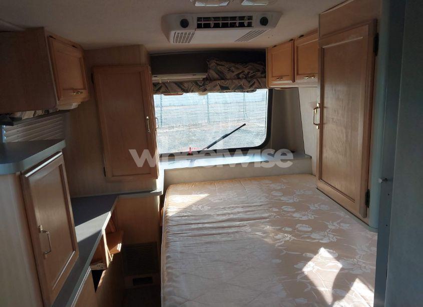 Photo 16 of 1998 Volkswagen Eurovan (VIN WV3AH8708VH145357)