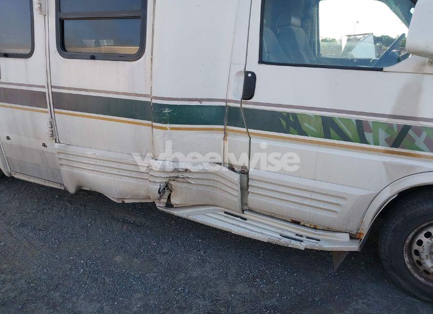 Photo 18 of 1998 Volkswagen Eurovan (VIN WV3AH8708VH145357)