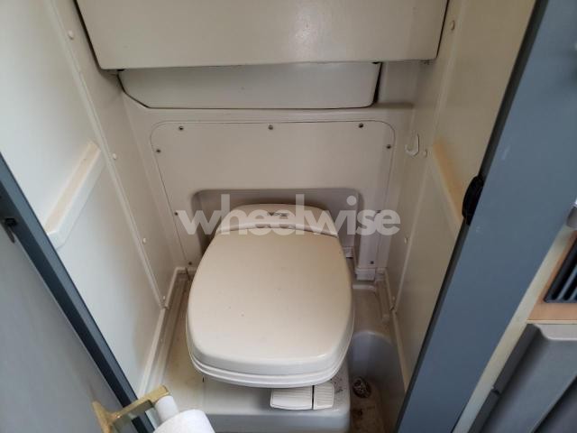 Photo 2 of 1997 VOLKSWAGEN EUROVAN (VIN WV3AH8709VH082723)