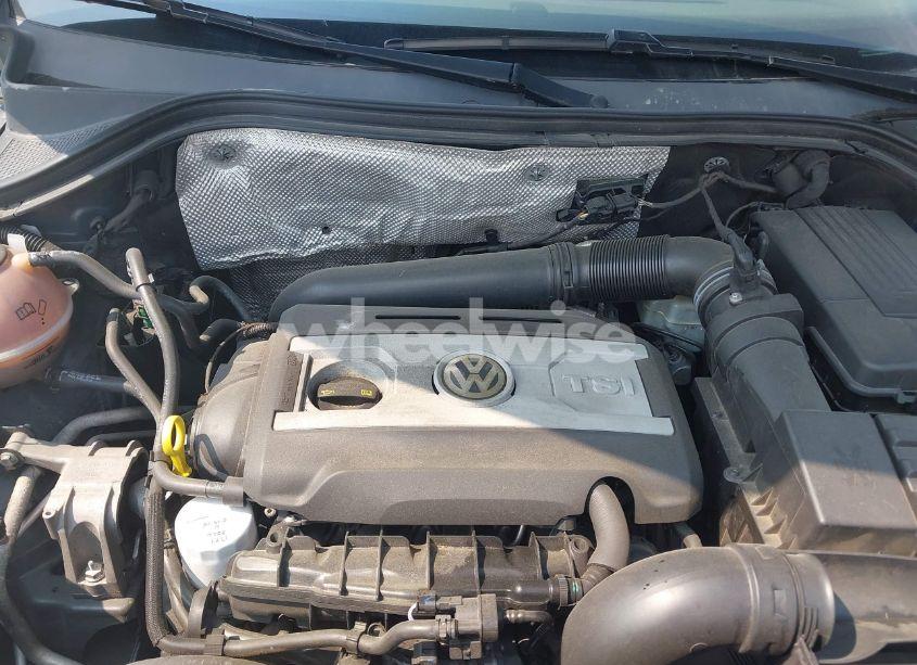 Photo 10 of 2014 Volkswagen Tiguan SEL (VIN WVGAV3AX0EW576108)