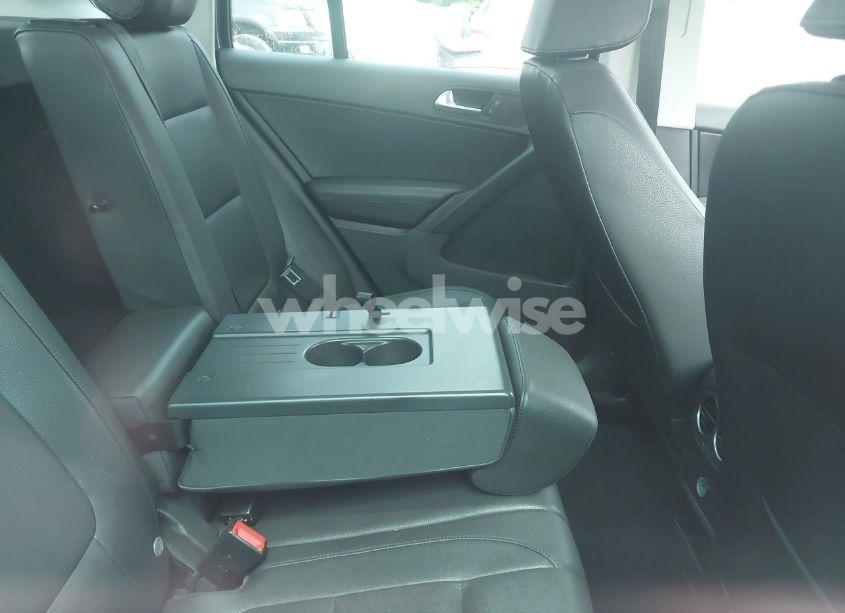 Photo 8 of 2014 Volkswagen Tiguan SEL (VIN WVGAV3AX0EW576108)