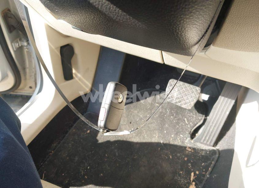 Photo 11 of 2014 Volkswagen Tiguan SEL (VIN WVGAV3AX2EW554773)