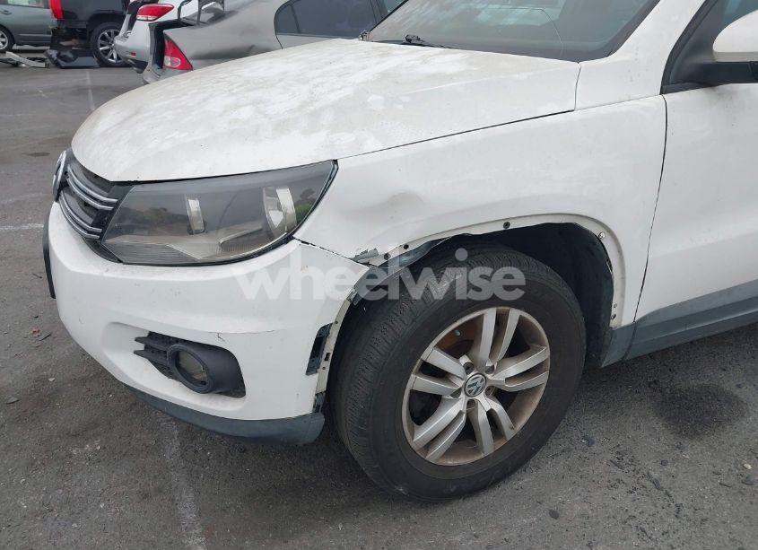 Photo 6 of 2014 Volkswagen Tiguan S (VIN WVGAV3AX7EW507156)