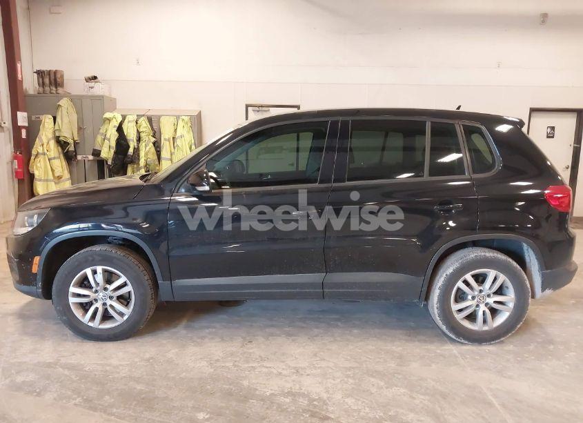 Photo 15 of 2014 Volkswagen Tiguan S (VIN WVGAV3AX9EW614094)