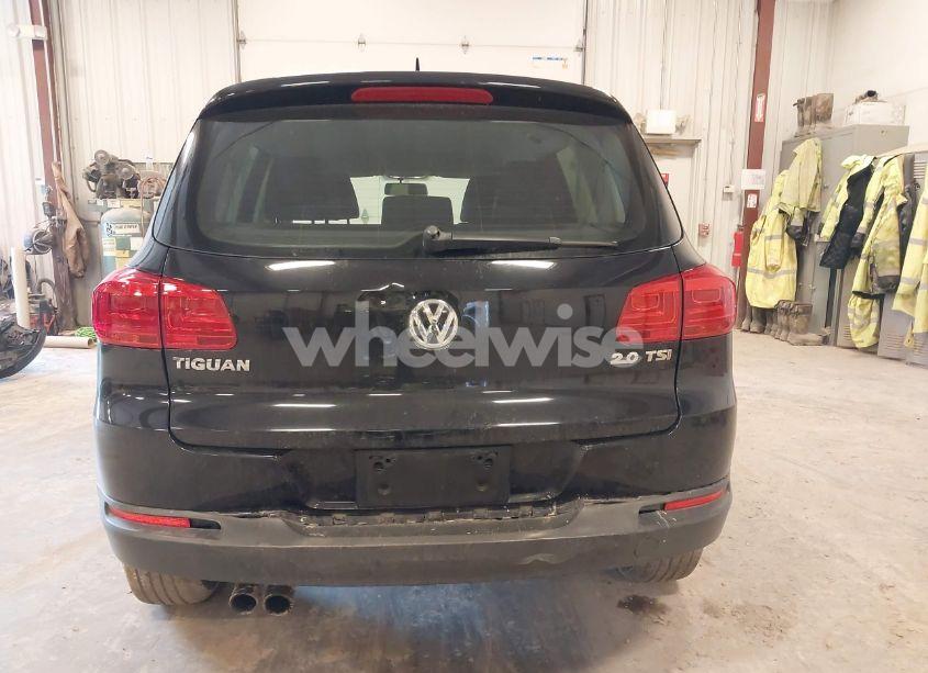 Photo 17 of 2014 Volkswagen Tiguan S (VIN WVGAV3AX9EW614094)