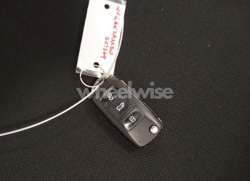 Photo 11 of 2014 Volkswagen Tiguan SE (VIN WVGAV3AXXEW507569)