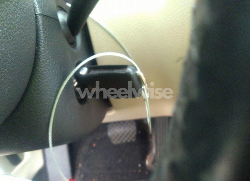 Photo 11 of 2011 Volkswagen Tiguan SE (VIN WVGAV7AX0BW511228)