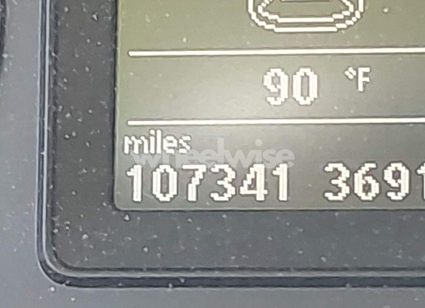 Photo 15 of 2011 Volkswagen Tiguan SEL (VIN WVGAV7AX0BW550059)