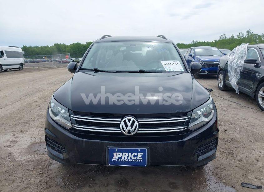 Photo 12 of 2016 Volkswagen Tiguan S (VIN WVGAV7AX0GW519952)