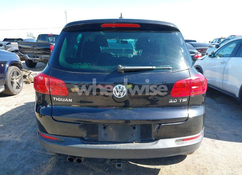 Photo 16 of 2012 Volkswagen Tiguan S (VIN WVGAV7AX1CW557250)