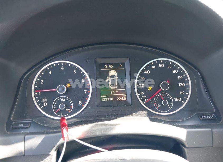 Photo 7 of 2012 Volkswagen Tiguan S (VIN WVGAV7AX1CW557250)