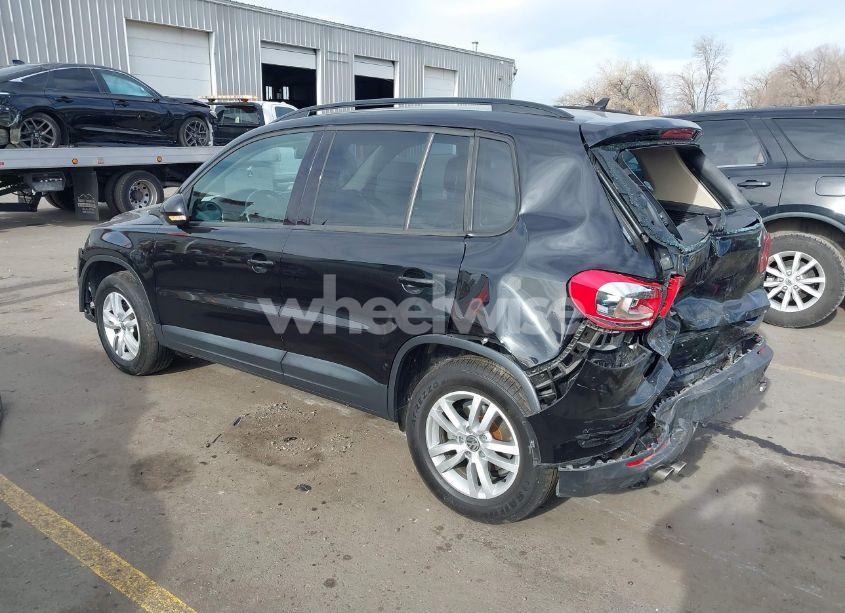 Photo 3 of 2017 Volkswagen Tiguan 2.0T S (VIN WVGAV7AX1HW507472)