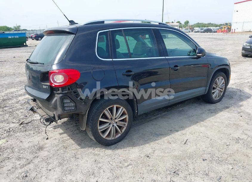 Photo 4 of 2011 Volkswagen Tiguan SE (VIN WVGAV7AX2BW534218)