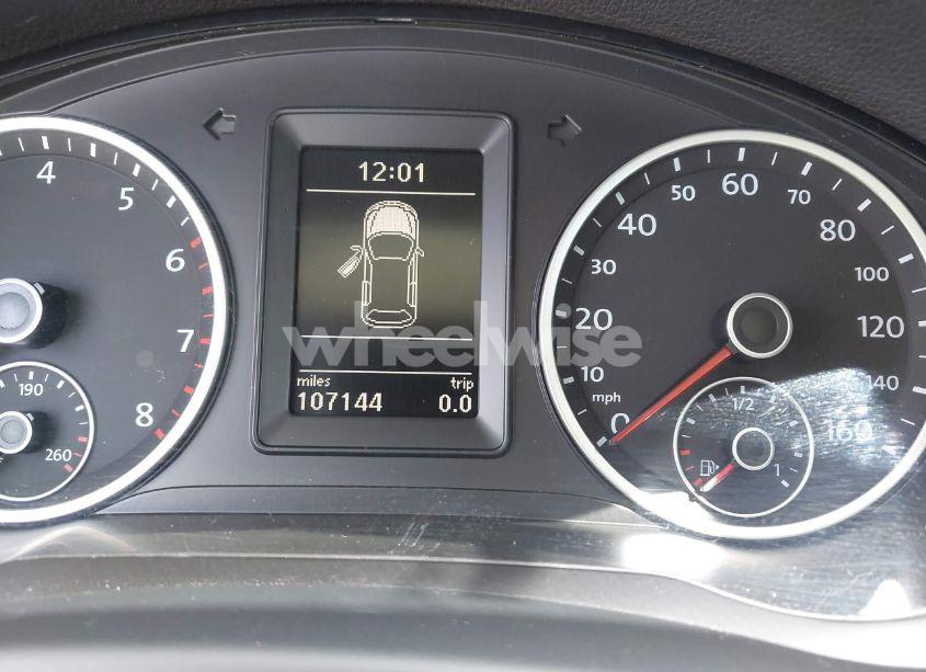 Photo 7 of 2012 Volkswagen Tiguan S (VIN WVGAV7AX2CW522958)