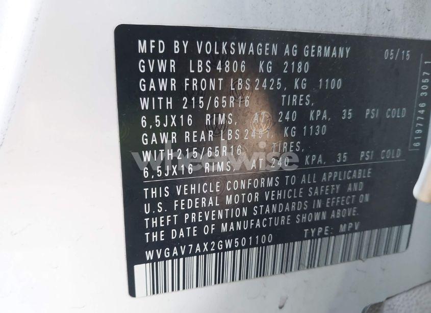 Photo 9 of 2016 Volkswagen Tiguan S (VIN WVGAV7AX2GW501100)