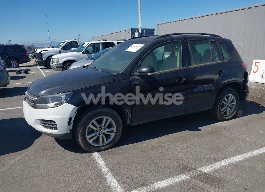 Photo 2 of 2017 Volkswagen Tiguan 2.0T S (VIN WVGAV7AX2HK000068)