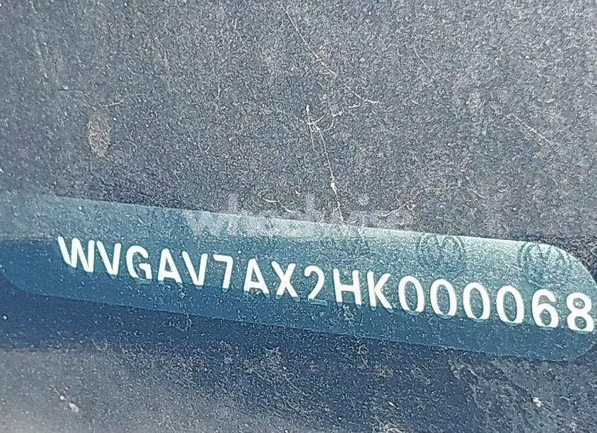 Photo 9 of 2017 Volkswagen Tiguan 2.0T S (VIN WVGAV7AX2HK000068)