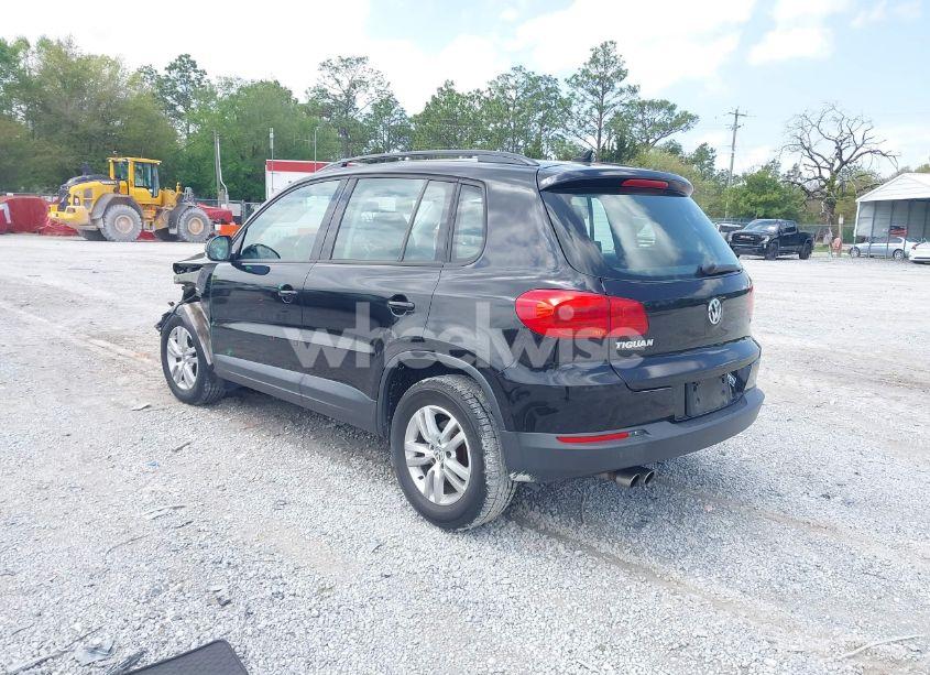 Photo 3 of 2017 Volkswagen Tiguan 2.0T/2.0T S (VIN WVGAV7AX3HK022628)