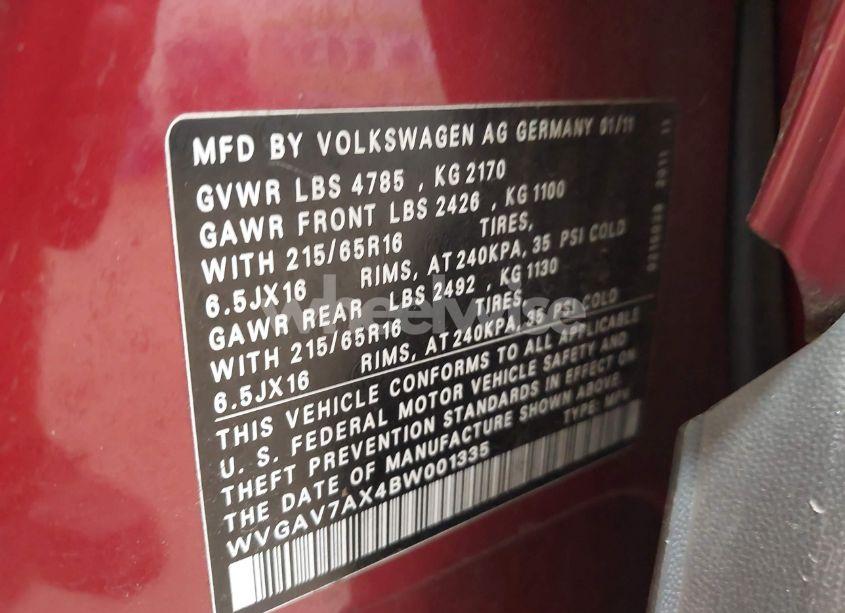 Photo 9 of 2011 Volkswagen Tiguan S (VIN WVGAV7AX4BW001335)