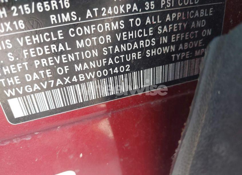 Photo 9 of 2011 Volkswagen Tiguan S (VIN WVGAV7AX4BW001402)