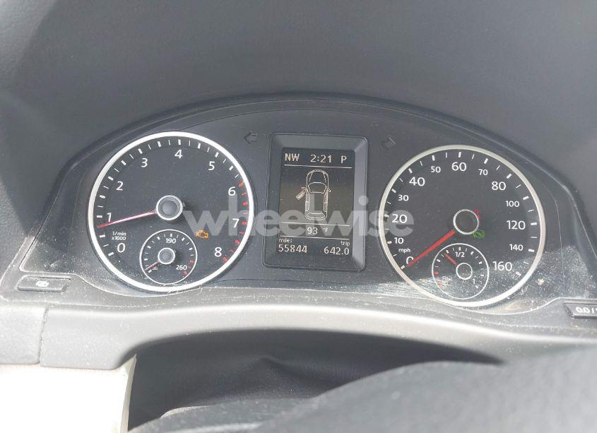 Photo 7 of 2011 Volkswagen Tiguan SE (VIN WVGAV7AX4BW505769)