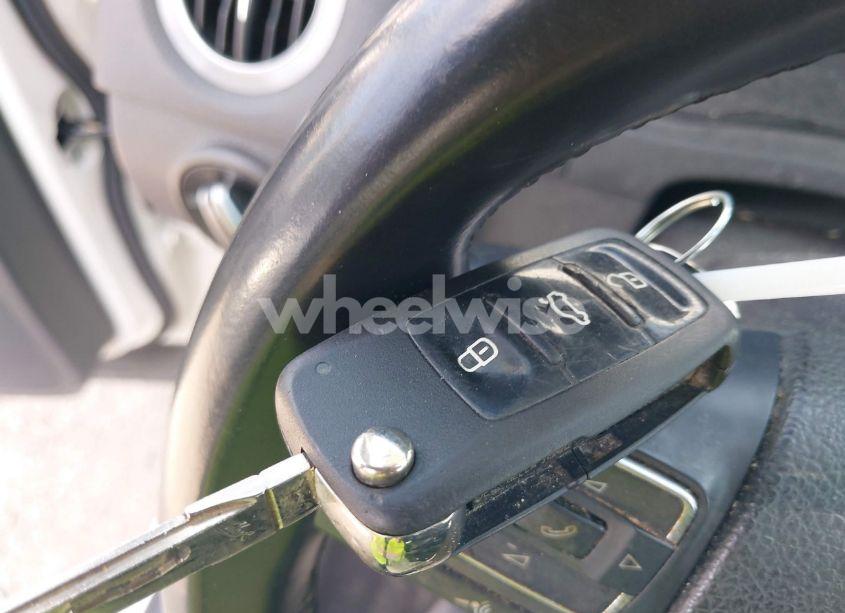 Photo 11 of 2012 Volkswagen Tiguan SE (VIN WVGAV7AX5CW517186)