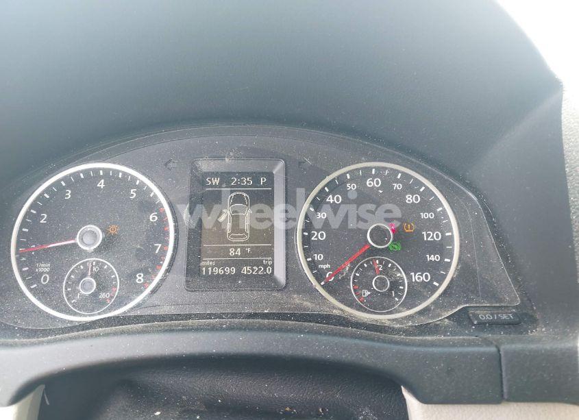 Photo 7 of 2012 Volkswagen Tiguan SE (VIN WVGAV7AX7CW534703)