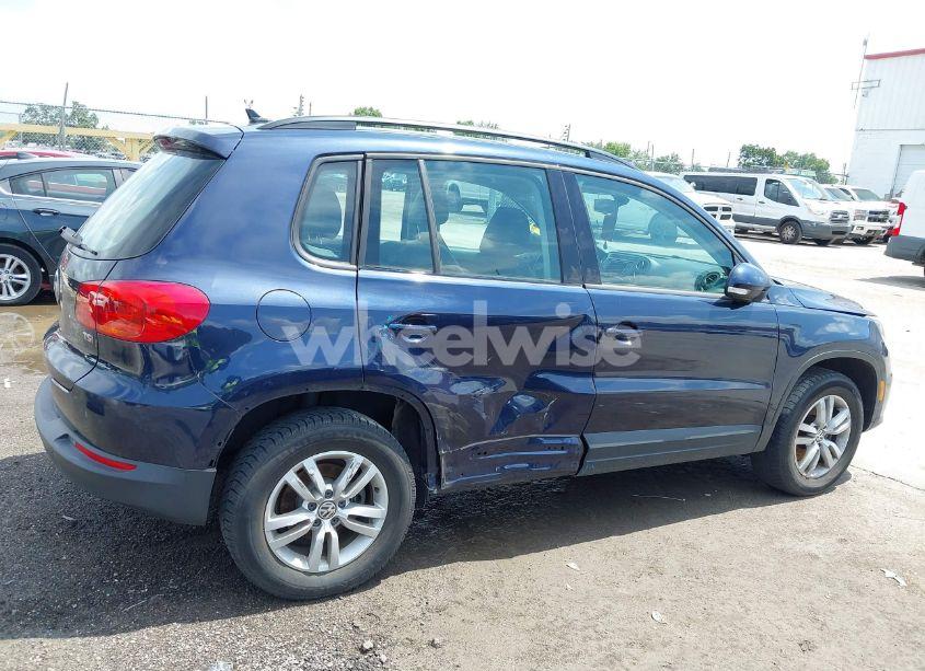 Photo 6 of 2016 Volkswagen Tiguan S (VIN WVGAV7AX7GW599475)