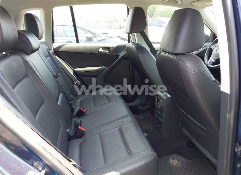 Photo 8 of 2016 Volkswagen Tiguan S (VIN WVGAV7AX7GW599475)