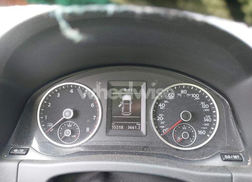 Photo 7 of 2018 Volkswagen Tiguan LIMITED 2.0T (VIN WVGAV7AX7JK001822)