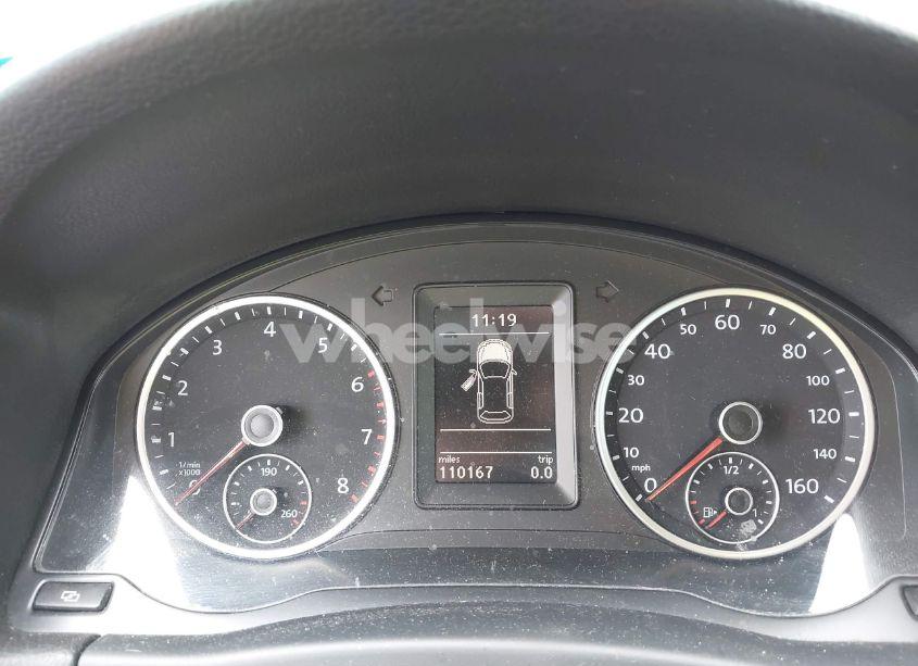Photo 7 of 2012 Volkswagen Tiguan LE (VIN WVGAV7AX8CW004451)