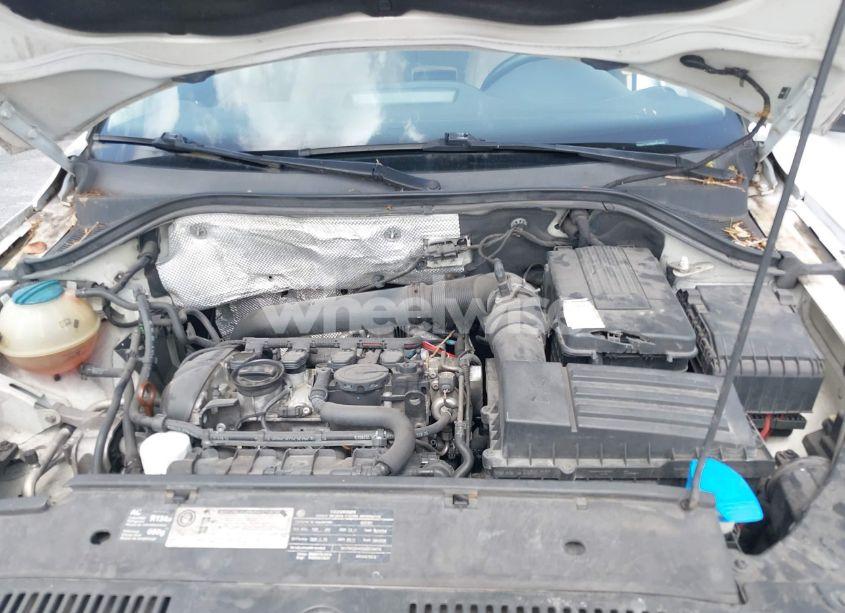 Photo 10 of 2011 Volkswagen Tiguan SE (VIN WVGAV7AX9BW514225)