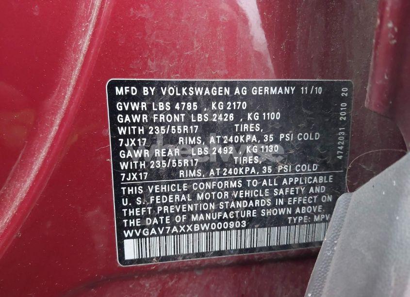 Photo 9 of 2011 Volkswagen Tiguan SE (VIN WVGAV7AXXBW000903)