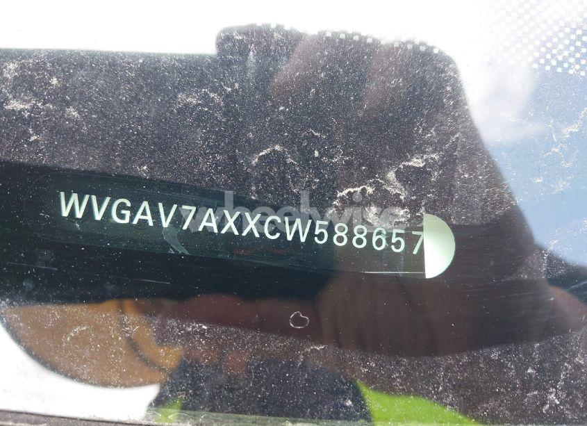 Photo 9 of 2012 Volkswagen Tiguan S (VIN WVGAV7AXXCW588657)