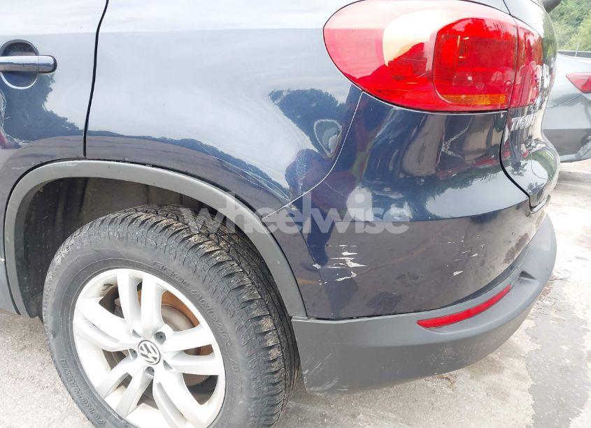 Photo 12 of 2016 Volkswagen Tiguan S (VIN WVGAV7AXXGW610355)