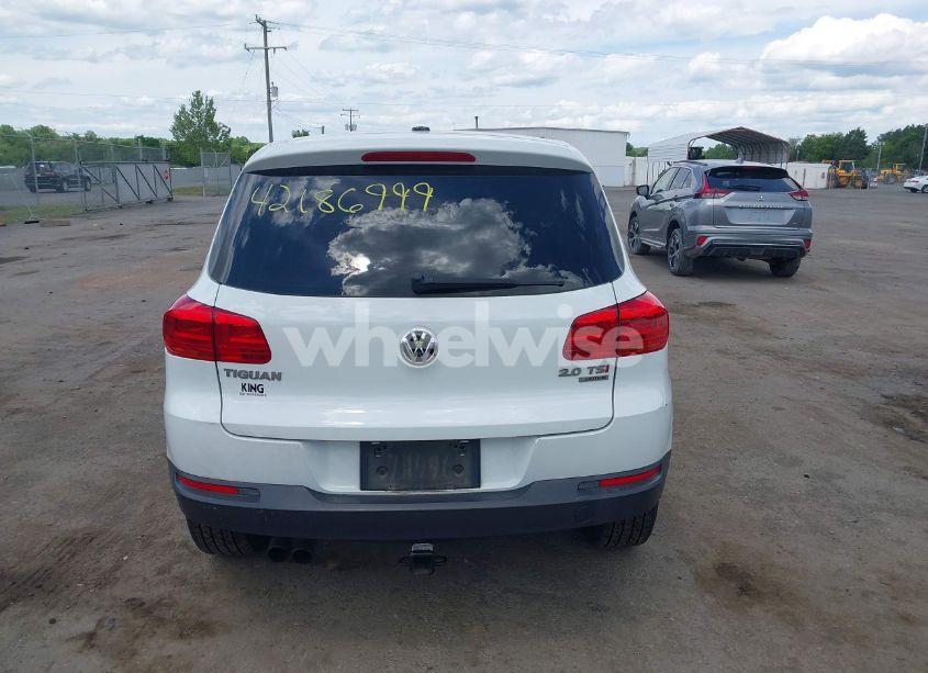 Photo 16 of 2014 Volkswagen Tiguan SE (VIN WVGBV3AX0EW589381)