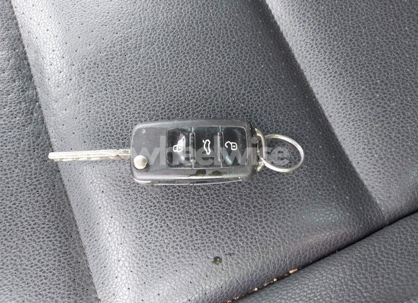 Photo 11 of 2014 Volkswagen Tiguan SE (VIN WVGBV3AX1EW576722)