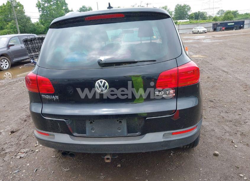 Photo 16 of 2014 Volkswagen Tiguan SE (VIN WVGBV3AX1EW576722)