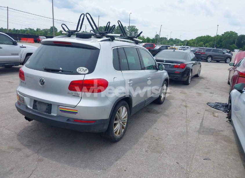 Photo 4 of 2014 Volkswagen Tiguan SEL (VIN WVGBV3AX3EW546525)
