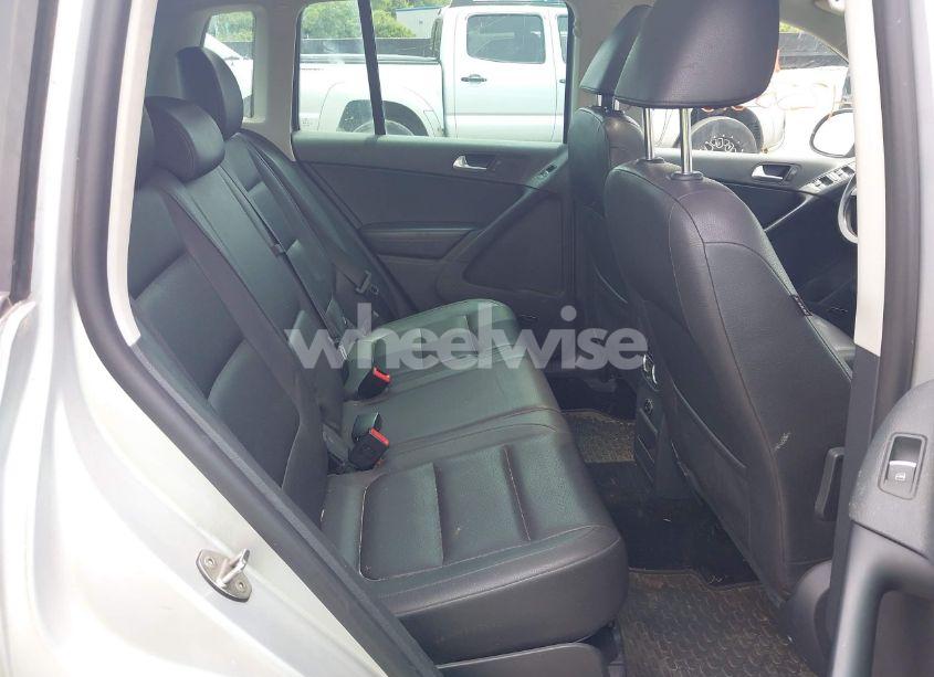 Photo 7 of 2014 Volkswagen Tiguan SEL (VIN WVGBV3AX3EW546525)