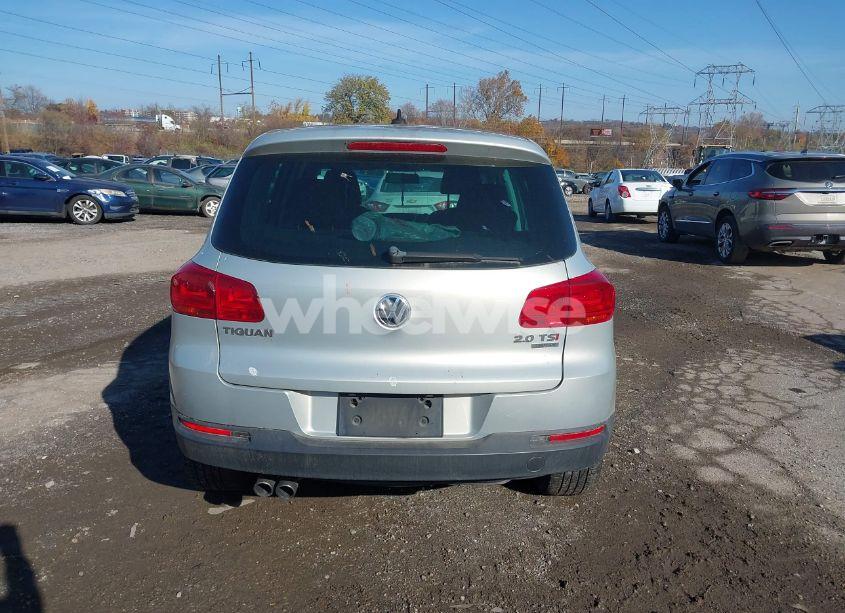 Photo 15 of 2014 Volkswagen Tiguan SE (VIN WVGBV3AX4EW526347)