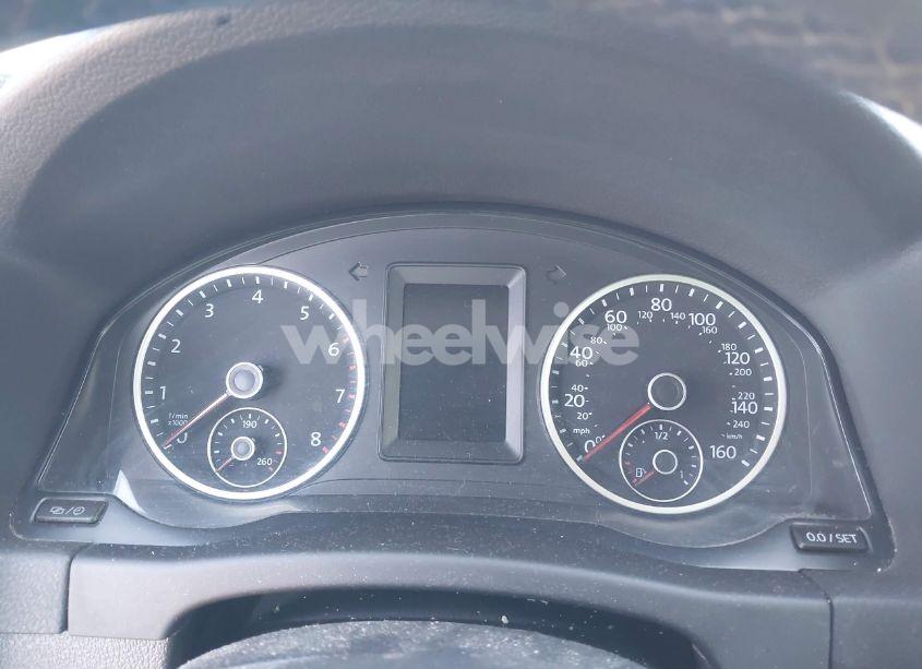 Photo 7 of 2014 Volkswagen Tiguan SE (VIN WVGBV3AX4EW526347)