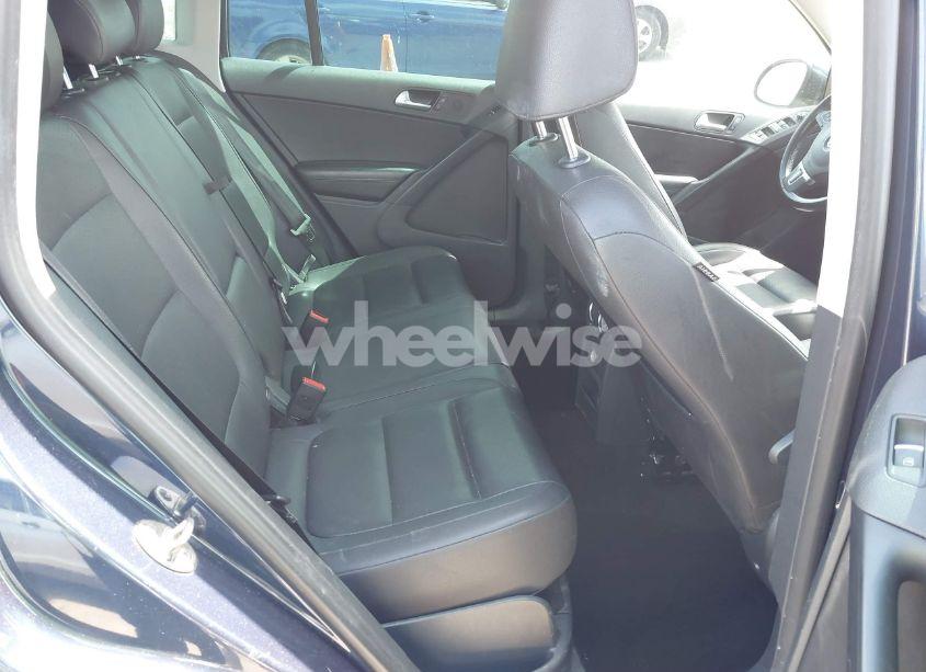 Photo 8 of 2014 Volkswagen Tiguan SE (VIN WVGBV3AX4EW544881)