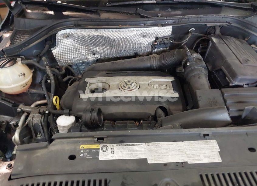 Photo 10 of 2014 Volkswagen Tiguan SEL (VIN WVGBV3AX6EW545157)