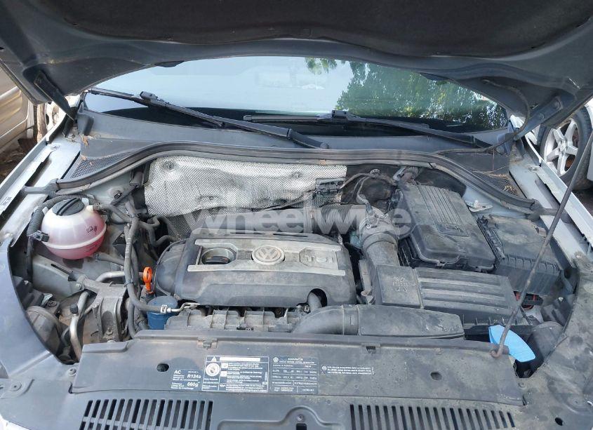 Photo 10 of 2009 Volkswagen Tiguan SE/SEL (VIN WVGBV75NX9W521370)